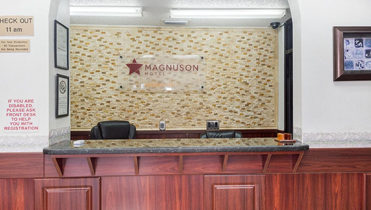 Magnuson Hotel Bradenton Exterior foto